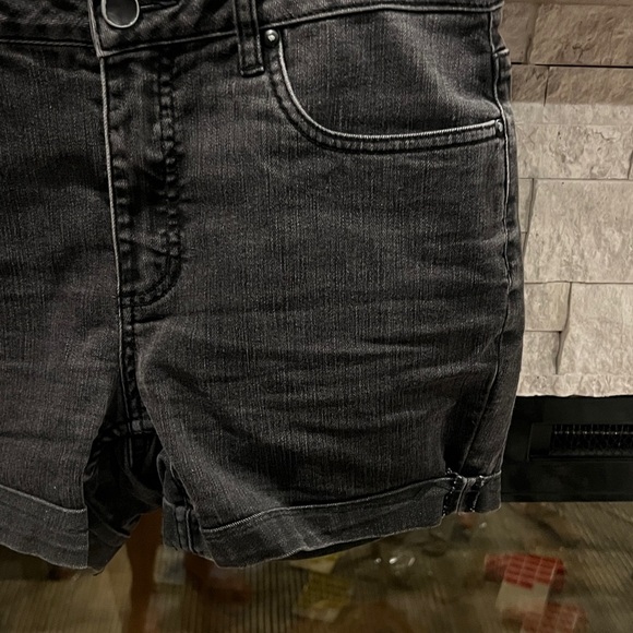 Coldwater Creek Dark Gray Jean Shorts - Picture 7 of 12